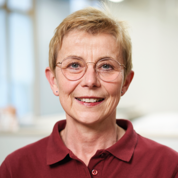 Kunigunde Kautz-Potthoff, Physiotherapeutin in Paderborn mit Schwerpunkt Vojta Therapie für Kinder und Erwachsene, Bobath Therapie, BeBo® Konzept