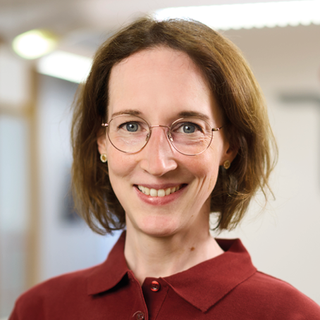 Friederike Zacharias, Physiotherapeutin in Paderborn für Kinder und Erwachsene Therapie nach Bobath, manuelle Therapie und reflektorische Atemtherapie